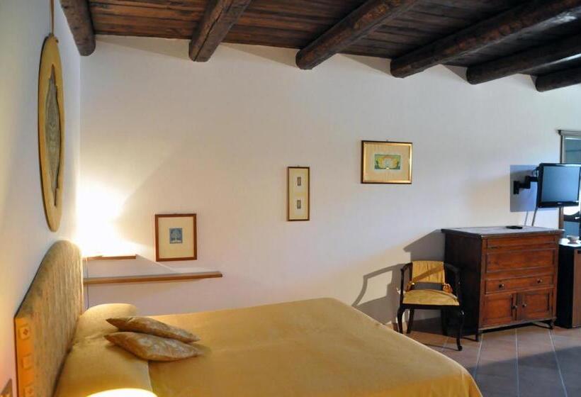 חדר סטנדרט לארבעה, Agriturismo La Campana