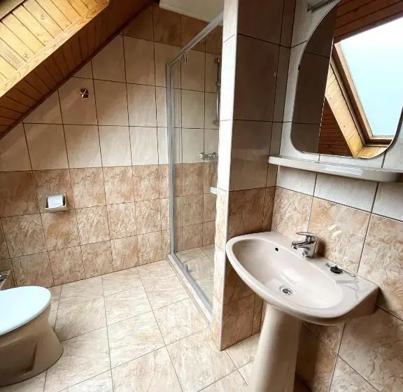 Standard-huone Järvinäkymä, Kántás Vendégház Tihany