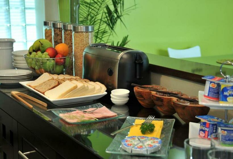 חדר אקזקיוטיב, Glendower View Guest House