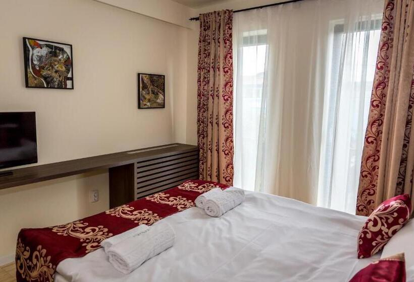 コンフォートルーム, May Residence