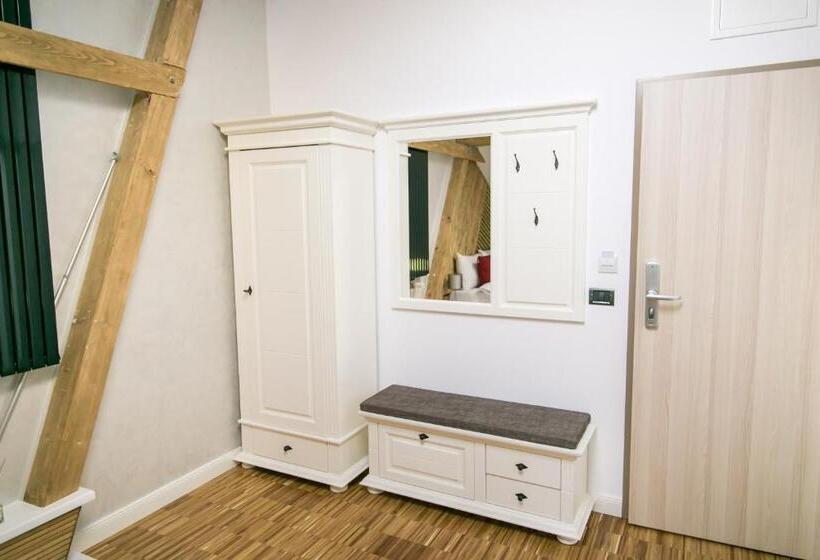 スーペリアールーム, May Residence