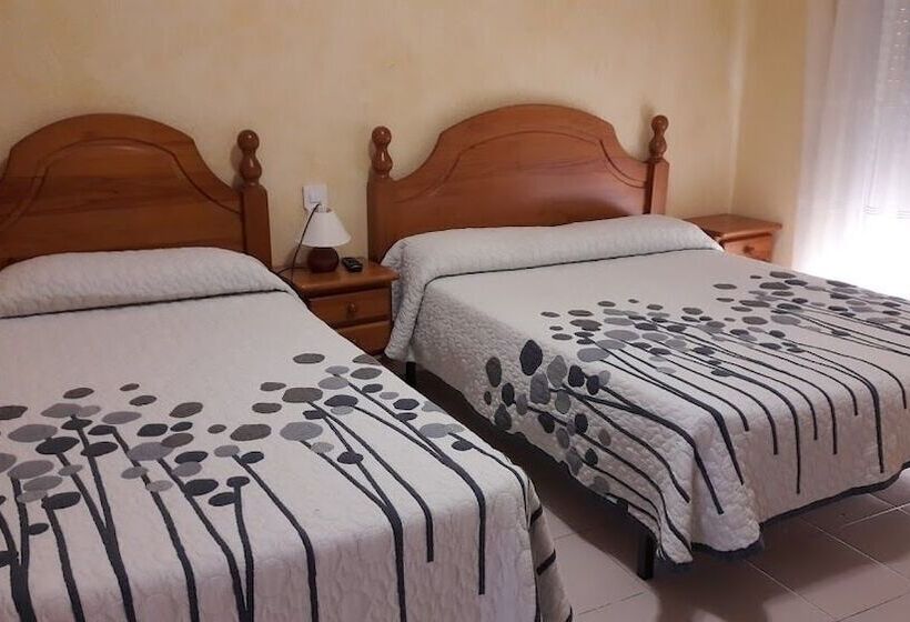 Номер Стандарт Трехместный, Pensio L'avi Pep