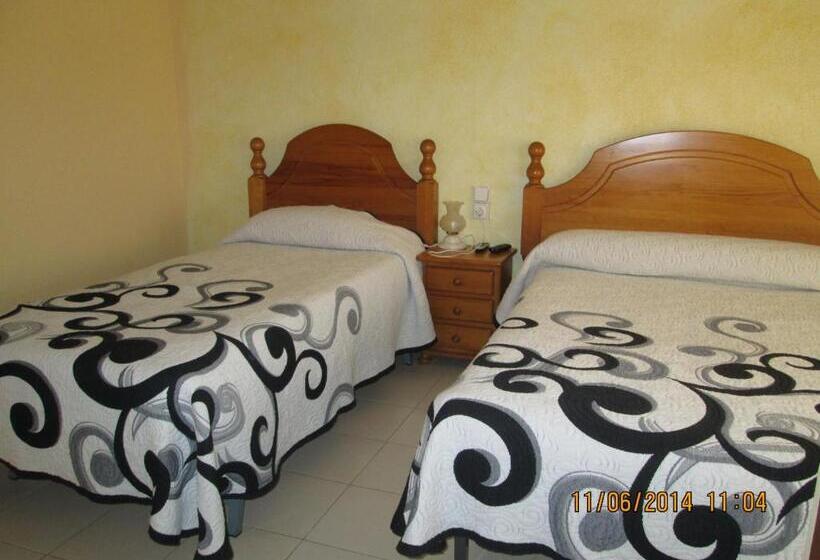 Номер Стандарт Трехместный, Pensio L'avi Pep