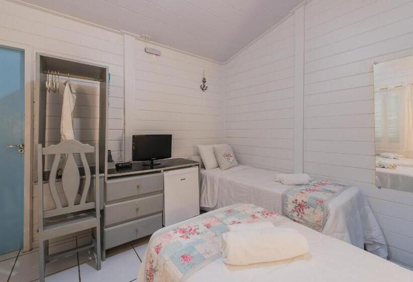 اتاق استاندارد سه نفره, Pousada Da Carmô