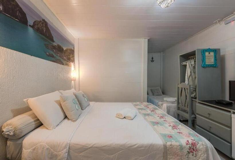 اتاق استاندارد چهار تخته, Pousada Da Carmô