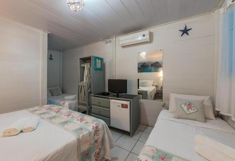 اتاق استاندارد چهار تخته, Pousada Da Carmô