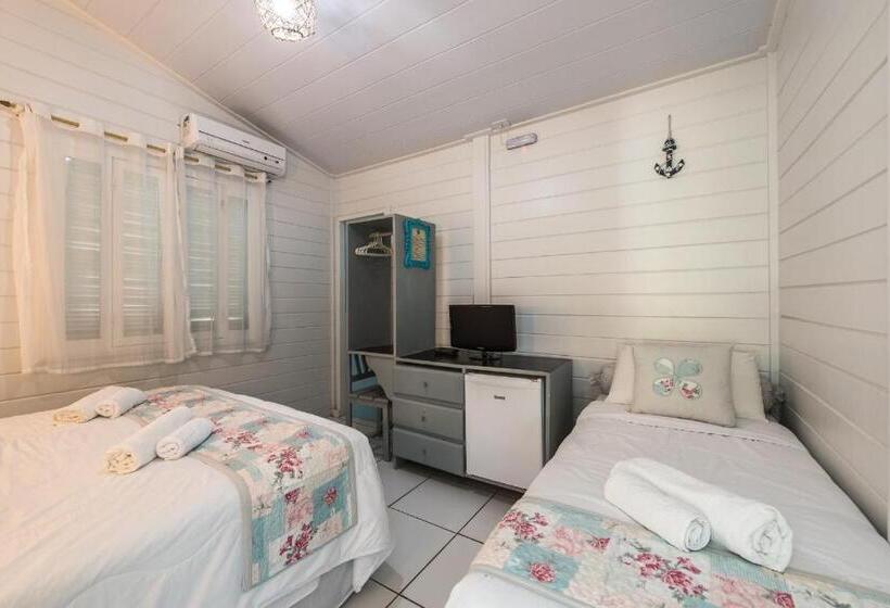 Quarto Triplo Estandar, Pousada Da Carmô