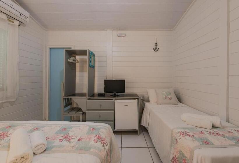 اتاق استاندارد سه نفره, Pousada Da Carmô