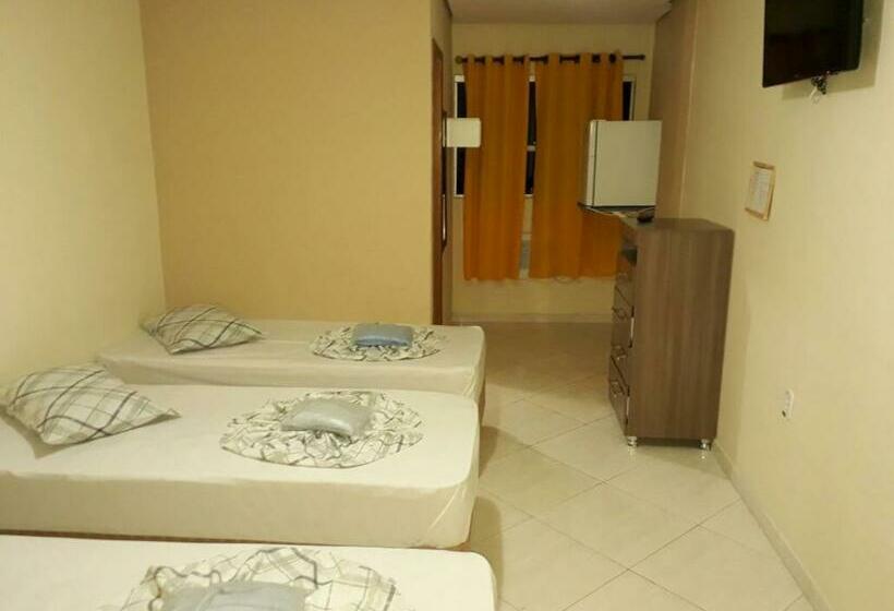 Quarto Triplo Estandar, Pousada Familiar Oficial
