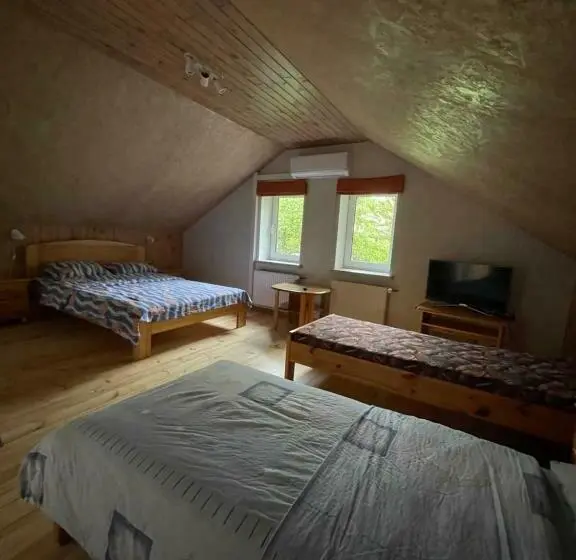اتاق خانوادگی, Pulkvedis Guest House