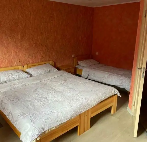 اتاق لوکس, Pulkvedis Guest House
