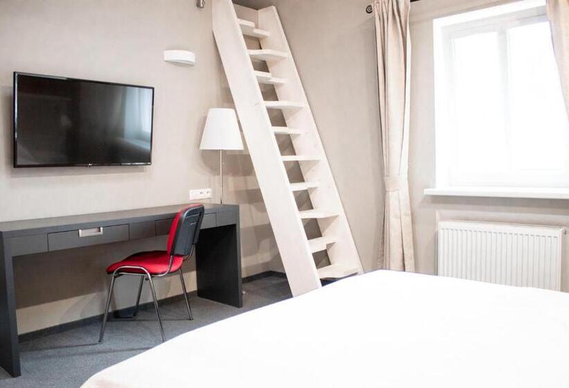 四人豪华间, Rodinný Resort Uko