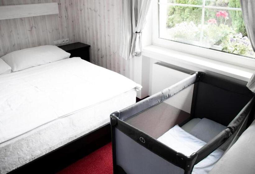 四人豪华间, Rodinný Resort Uko