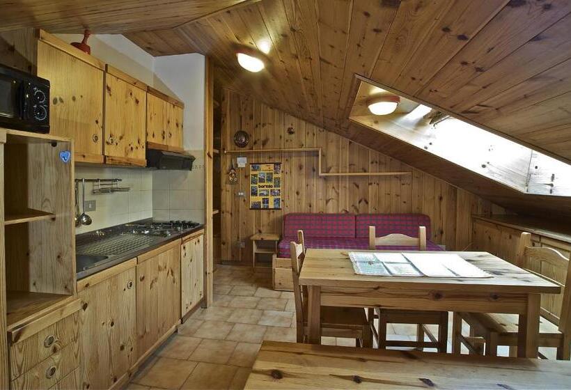 1 Bedroom Penthouse Apartment, Residence Raffaella