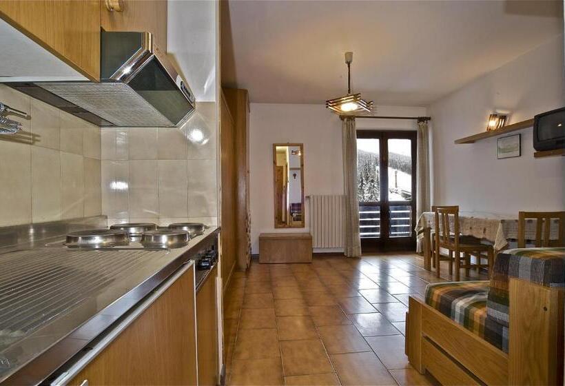 استودیو استاندارد با بالکن, Residence Raffaella
