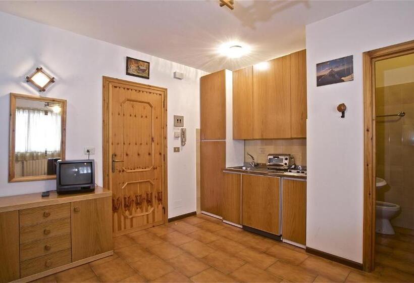 استودیوی استاندارد, Residence Raffaella