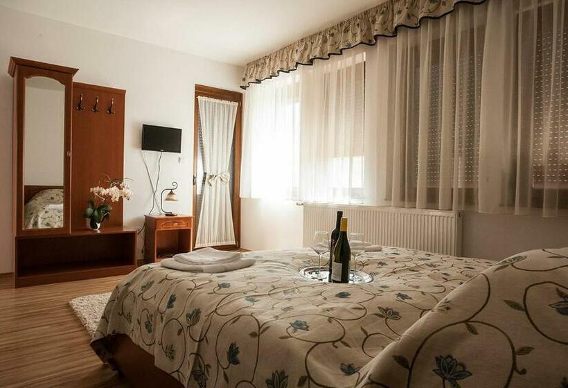 Апартаменты 1 Спальня с Видом, Wekler Családi Pincészet és Panzió