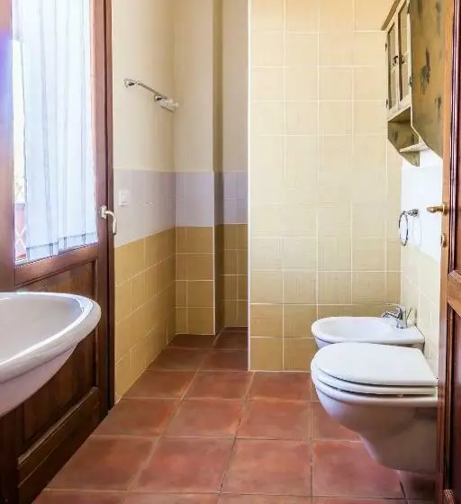 スタンダードスタジオ, Agriturismo Borgo Campetroso
