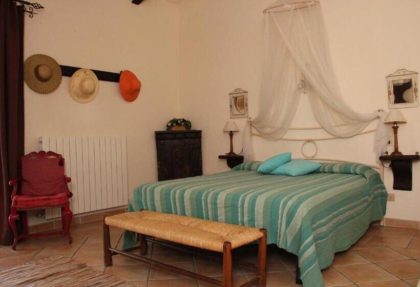 חדר סטודיו סטנדרד, Pieve Del Castello