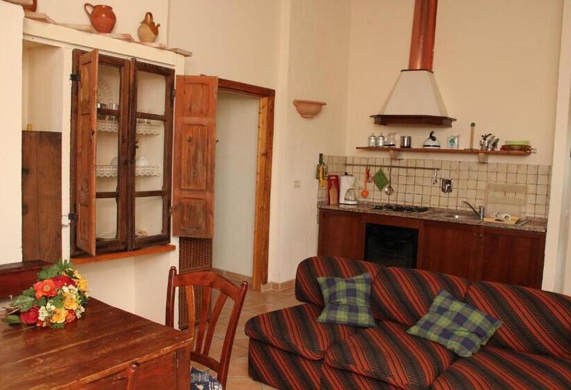 חדר סטודיו סטנדרד, Pieve Del Castello