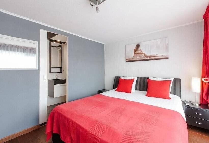 اتاق استاندارد یک نفره, Alex Rooms