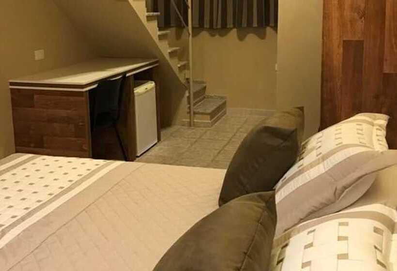 スタンダードスタジオ, Amoreiras Hotel Pousada