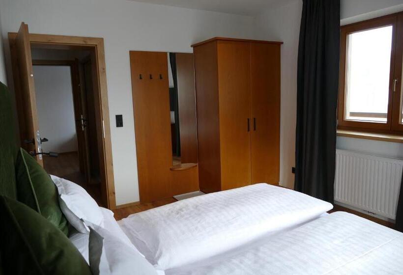 Апартаменты 3 Спальни, Brixentalerhof