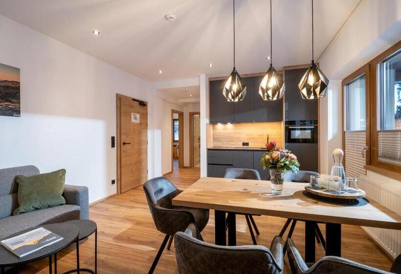 דירת שני חדרים, Brixentalerhof