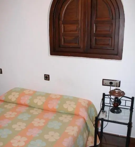 اتاق خانوادگی, Hostal Torre De Guzmán
