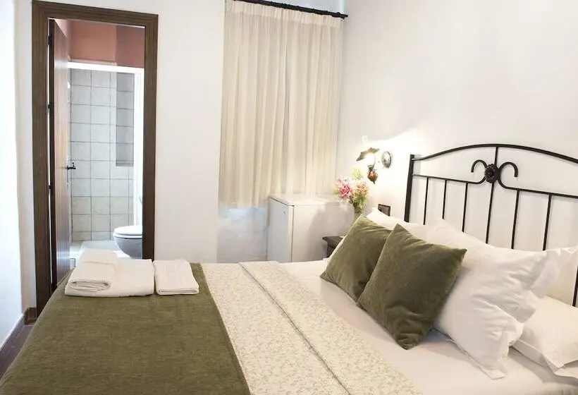 اتاق استاندارد, Hostal Torre De Guzmán