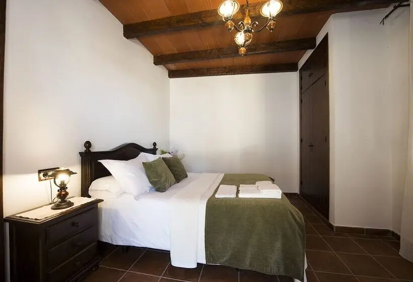 اتاق سوپریور, Hostal Torre De Guzmán