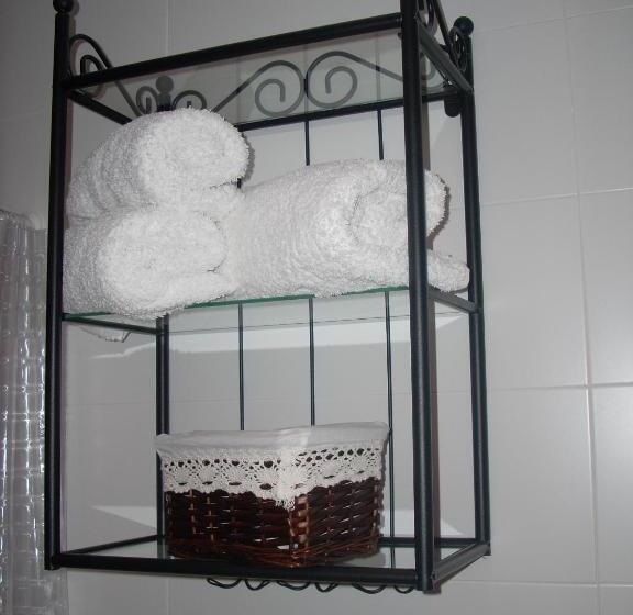 标准单人间, La Venta Del Arriero