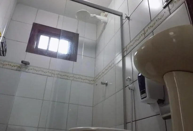 اتاق استاندارد سه تخته با بالکن, Pousada Fênix