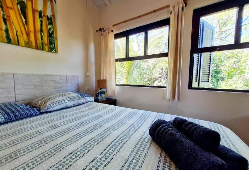 带花园景观的标准三人间, Pousada Por Do Sol