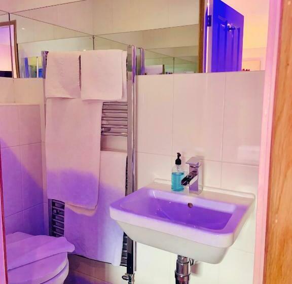 חדר סטנדרט, The Wilson Arms