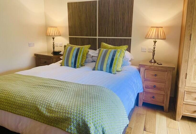 스탠다드 룸, The Wilson Arms