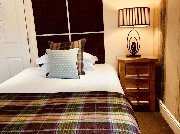 חדר סטנדרט יחיד, The Wilson Arms