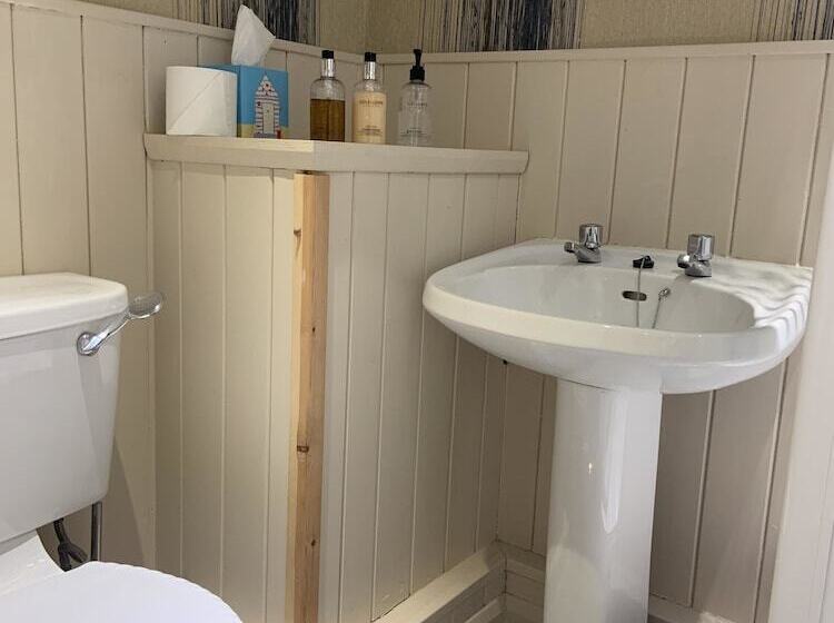 חדר סטנדרט יחיד, The Wilson Arms