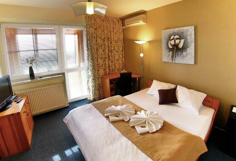 Номер Стандарт, Penzion Tofi