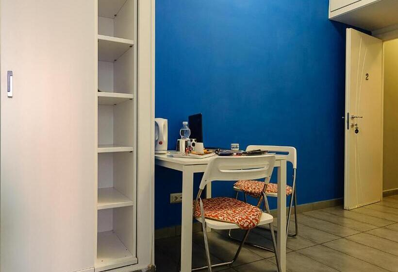 Номер Стандарт, Adriatic Room 50 M Dalla Stazione Ferroviaria Di Ciampino E Dalla Navetta Aeroportuale