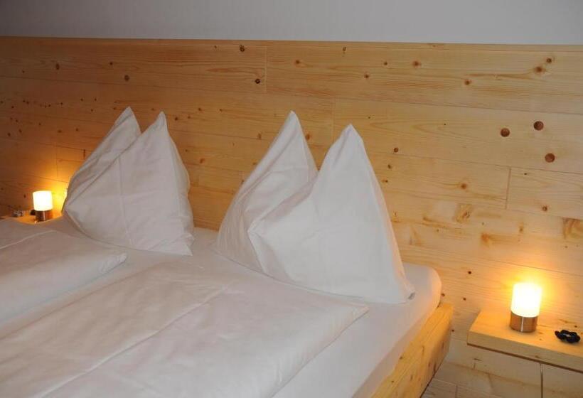 Трехместный Номер Комфорт, Gästehaus Brugger