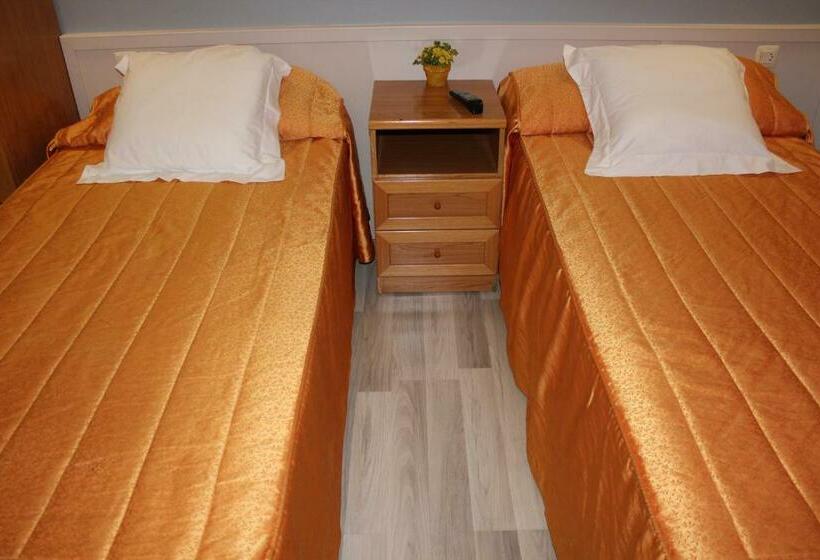 Номер Стандарт, Hostal Montserrat
