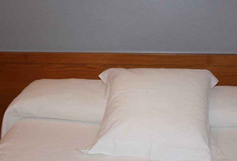 חדר סטנדרט, Hostal Montserrat