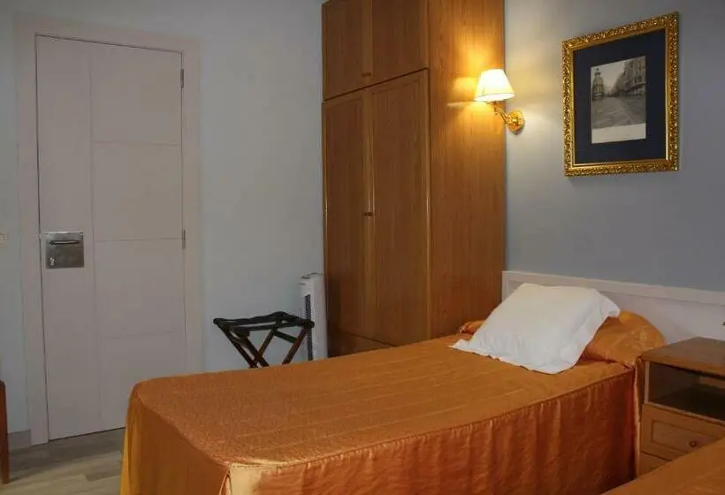 Chambre Standard, Hostal Montserrat