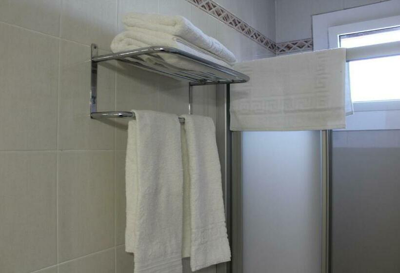 חדר סטנדרט, Hostal Montserrat