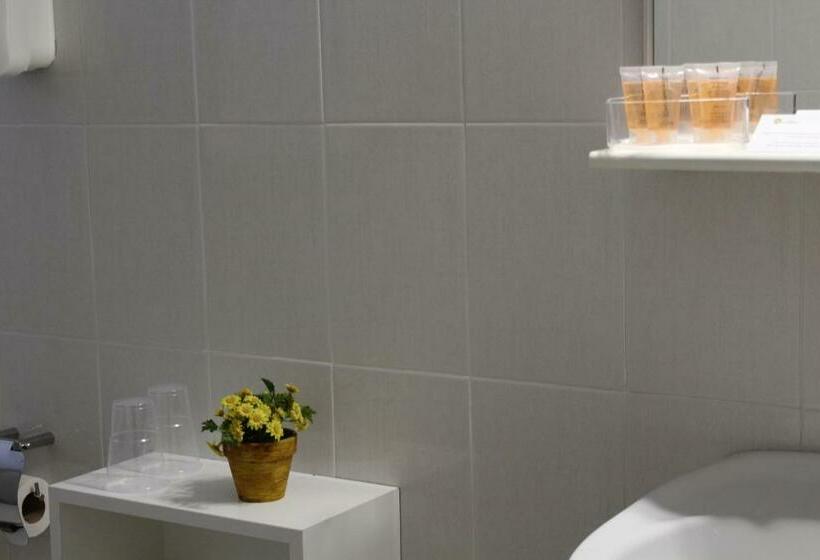 חדר סטנדרט, Hostal Montserrat