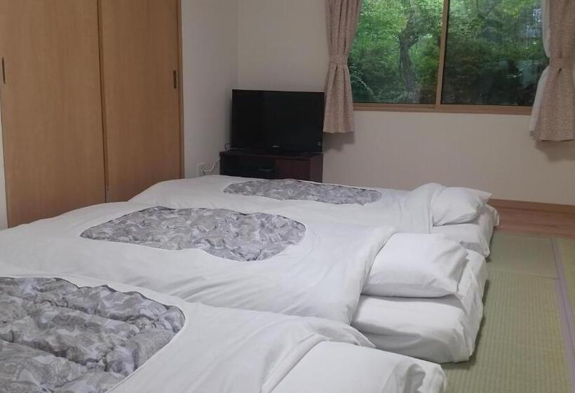 1ベッドルームハウス, Nishimiyasou