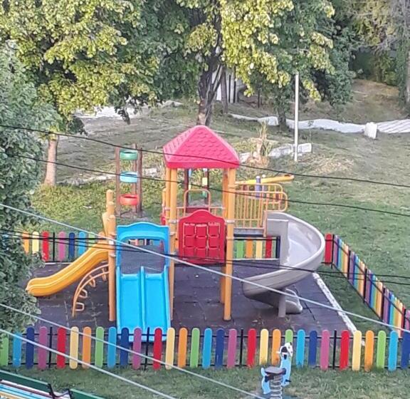 Номер Стандарт Вид на Сад, Style Place