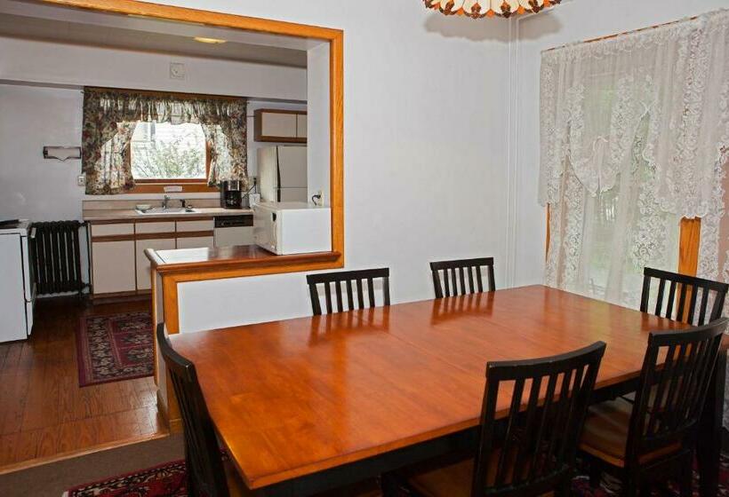 Люкс 2 Спальни, Village Suites