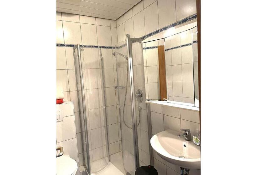 标准工作室带阳台, Zum Weingutsmuseum